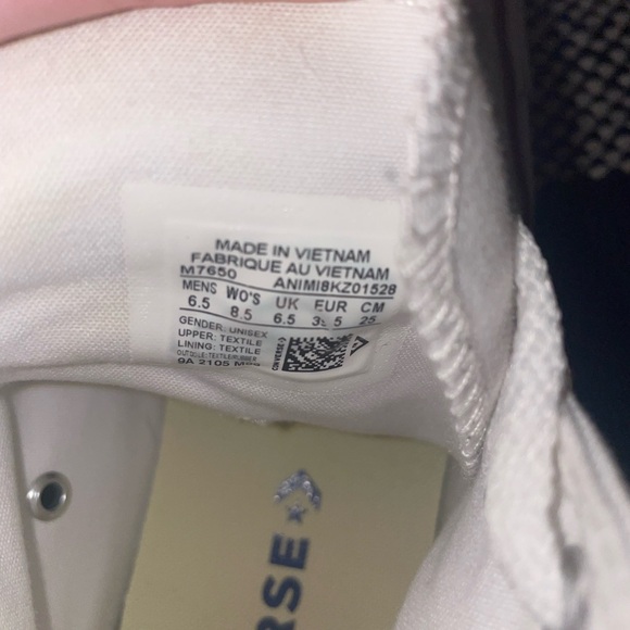 White High-Top Sneakers with Red Trim - Picture 3 of 5